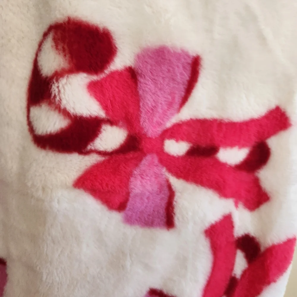 Rachel Roy Christmas blanket faux fur candy cane nwt